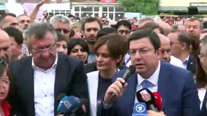 下载视频: Cumhuriyet savcısı, CHP İstanbul İl Başkanı Canan Kaftancıoğlu'nun 'Cumhurbaşkanına hakaret, Türkiye Cumhuriyeti Devletini alenen aşağılama, halkı kin ve düşmanlığı tahrik etmek ve terör örgütü propagandası yapmak' suçundan 17 yıl hapis ce