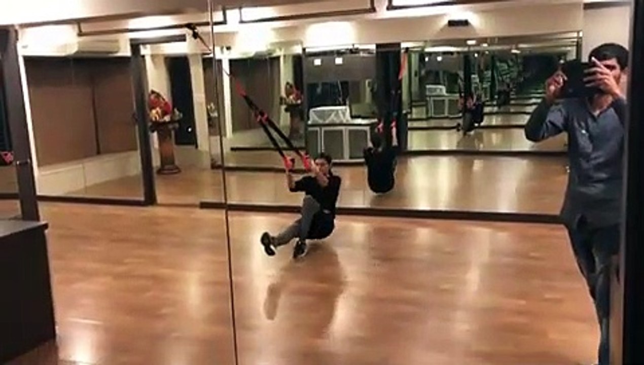 miss world sushmita sen very glamour and hard workout video from gym