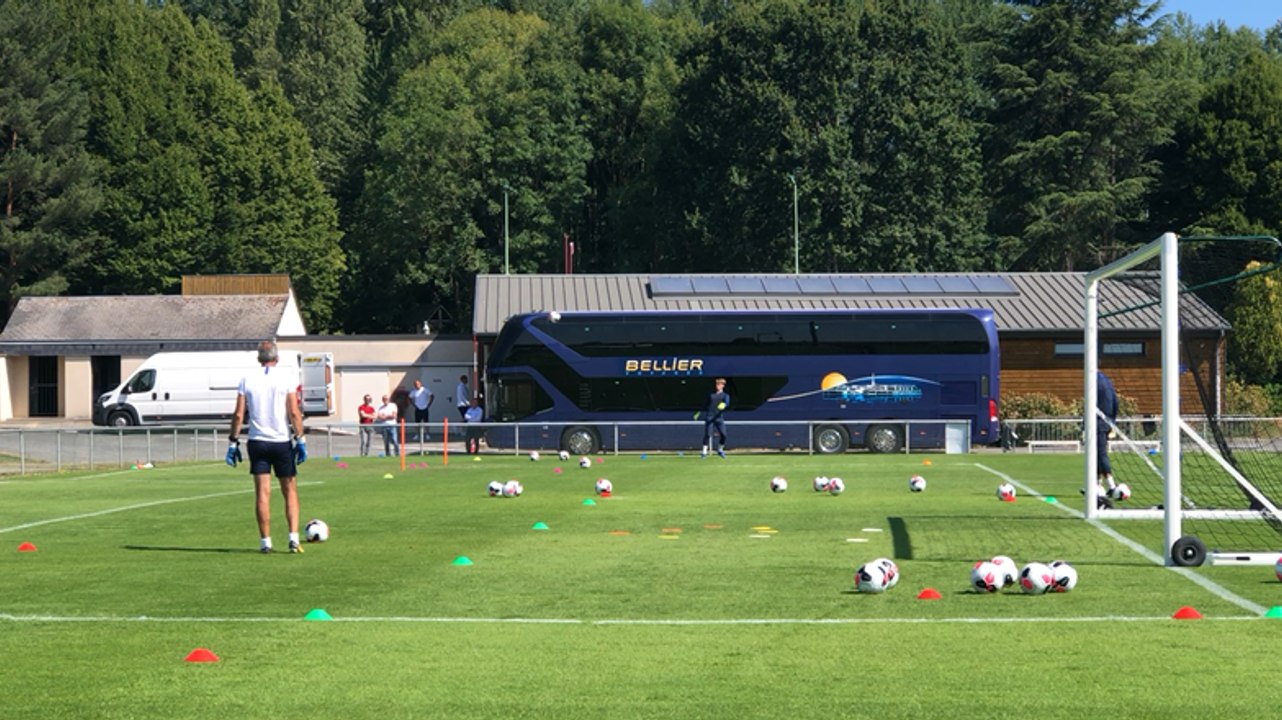 Téo Hamelin à l’entraînement avec Christophe Lollichon (Chelsea FC)