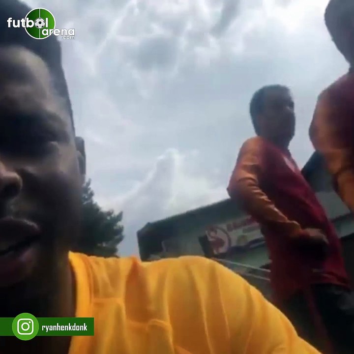 Ryan Donk'un keyfi yerinde..