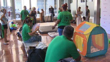 La PAH ocupa el Ayuntamiento de Barcelona para exigir realojos dignos