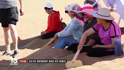 Désert de Gobi : les Chinois se soignent avec du sable