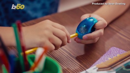 Take Note! This is the Gold Standard For Holding a Pencil