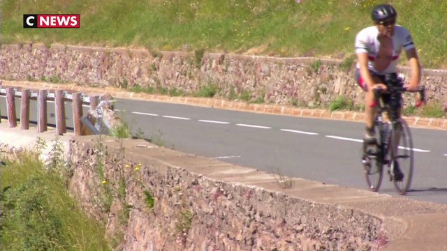 A 50 ans, il imite les coureurs de la Grande Boucle sur une étape