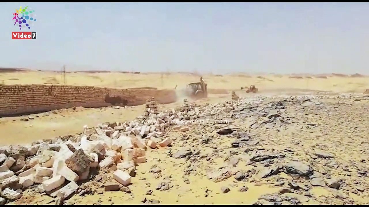 إزالة تعديات على مساحة 50 ألف متر مربع غرب أسوان