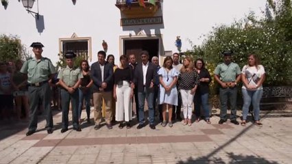 Minuto de silencio y repulsa por el presunto crimen de Cortes de la Frontera