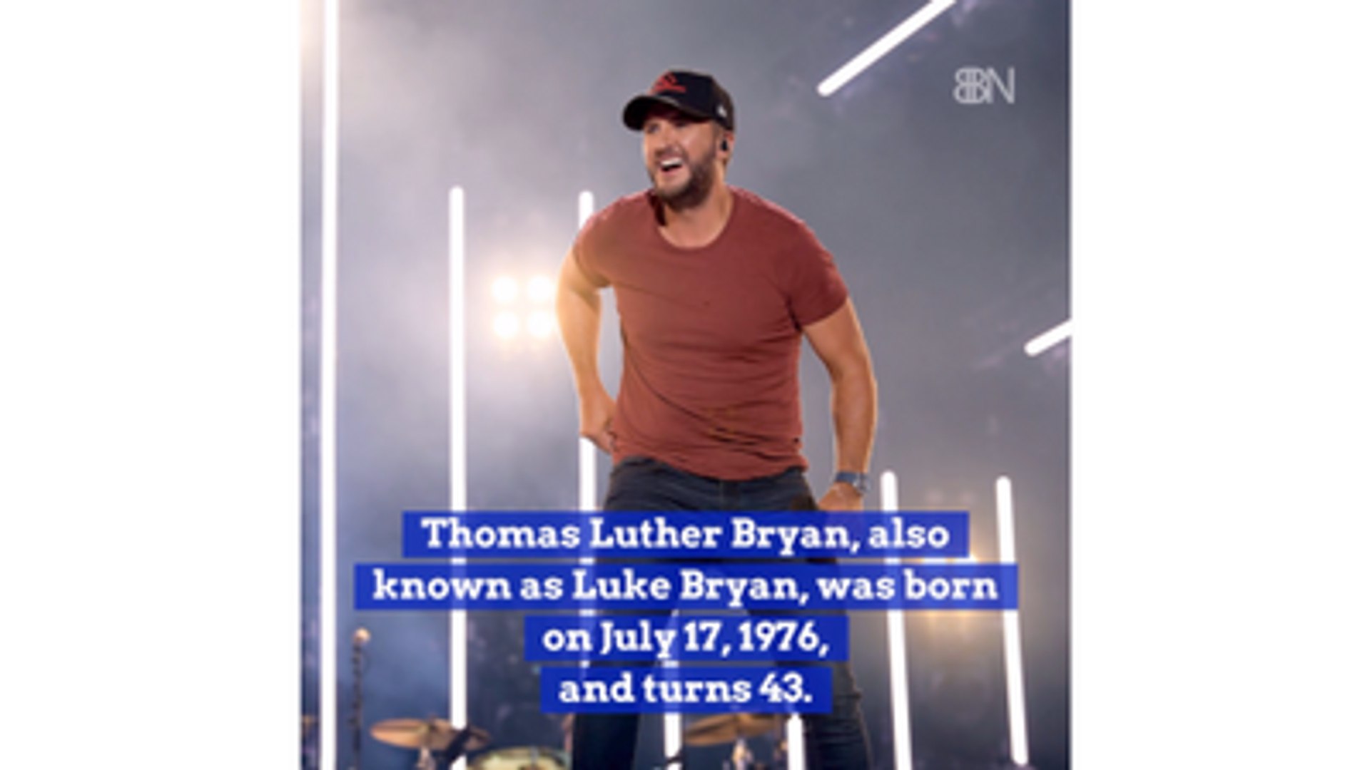 ⁣It's This Country Singers Birthday