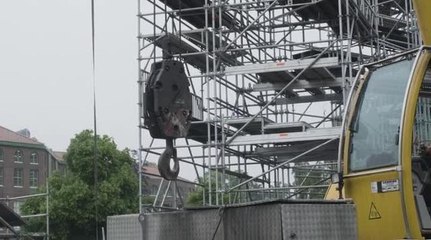 York Rose Theatre raising the roof  time lapse