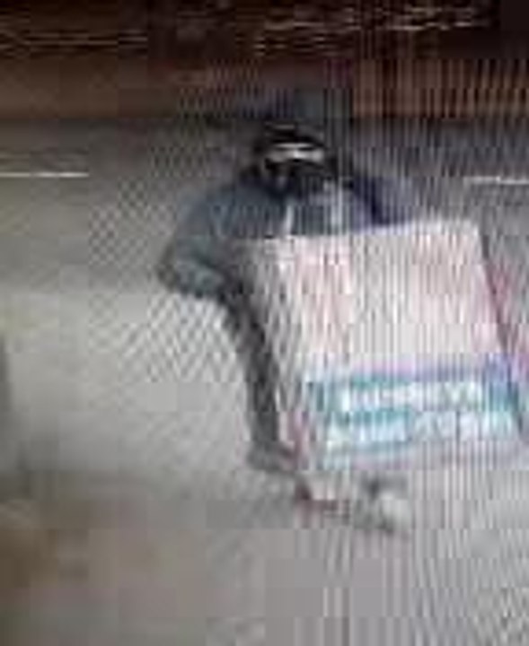 Leighton Buzzard burglary caught on camera