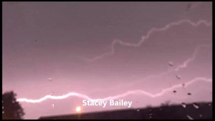 29 amazing pictures of last night's lightning