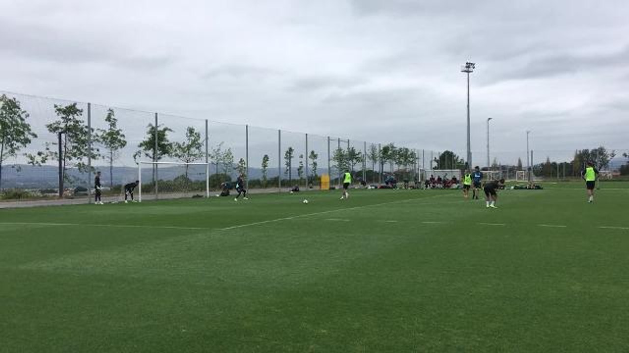 Dwight Gayle in training.