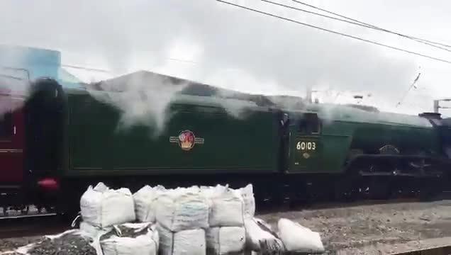 Flying Scotsman Preston railway station video by Louise Gooch
