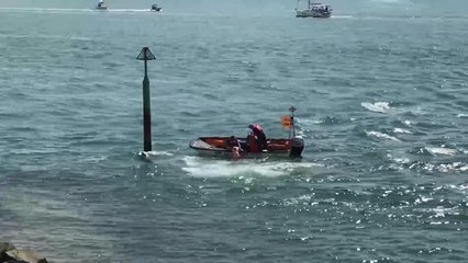 girl rescued from sea