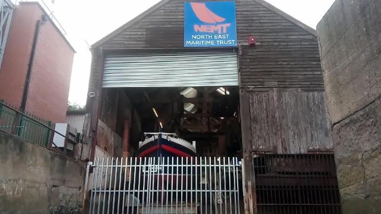 Solar Solve Marine donates duns to charity