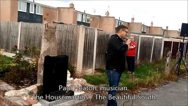 Paul Heaton unveils memorial to Doncaster miners