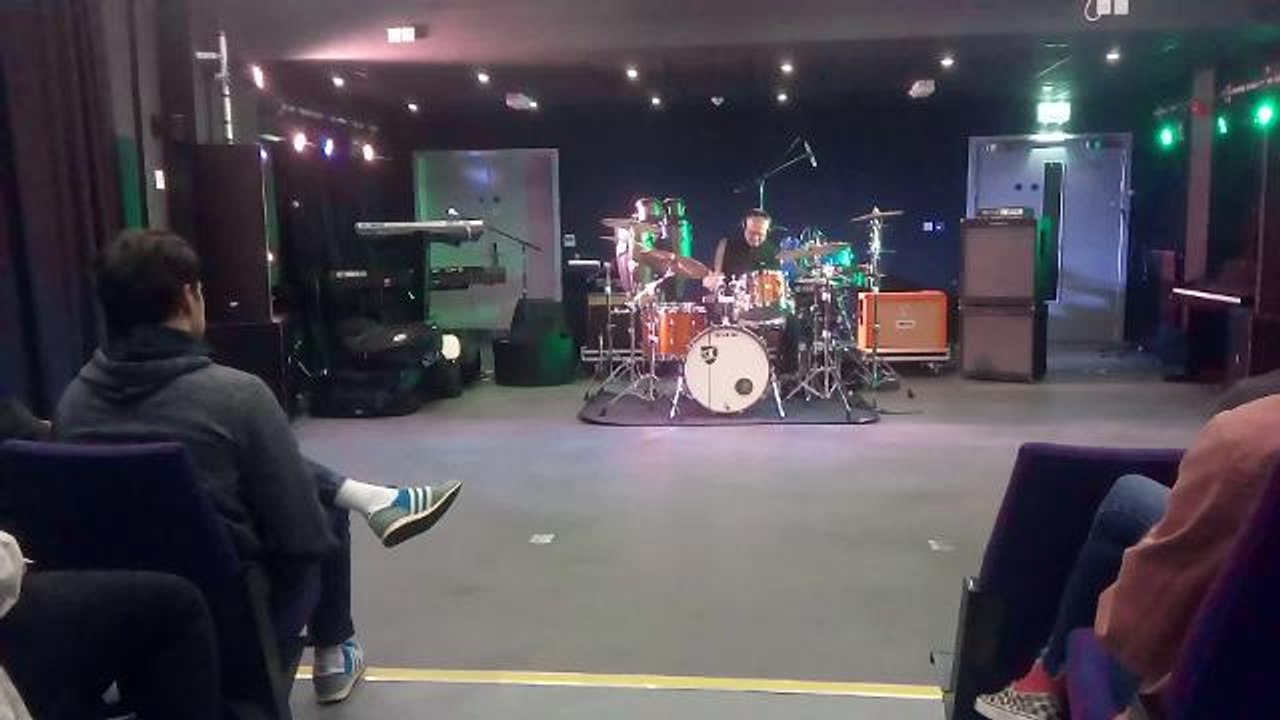 Paul Weller's drummer gives South Shields masterclass