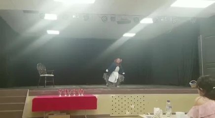 Evie-Mai Davis performing.