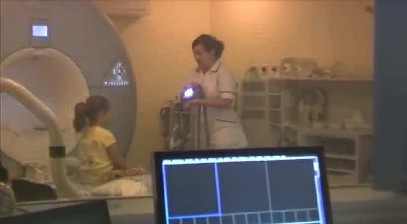 NHSLEEDS_151118_Im Having an MRI Scan