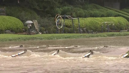 [날씨] 호우경보 내린 부산...집중호우로 한때 도로 침수 / YTN