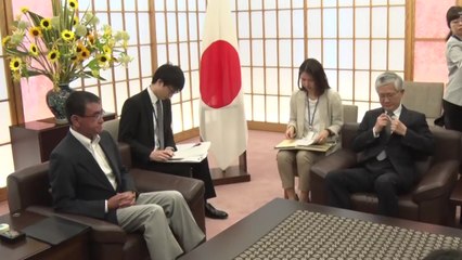 무례 범한 뒤 韓 대사에 "무례"라고 우긴 日 외무상 / YTN