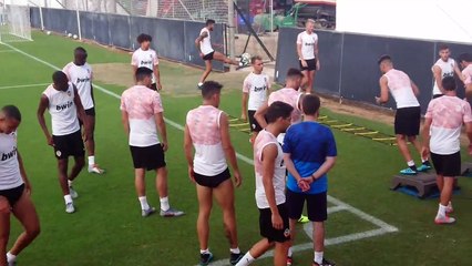 Uros Racic vuelve a Entrenarse con el Valencia CF