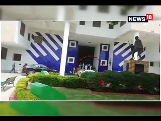 साइकिल से विधानसभा पहुंचे विधायक, सोशल मीडिया पर VIDEO VIRAL