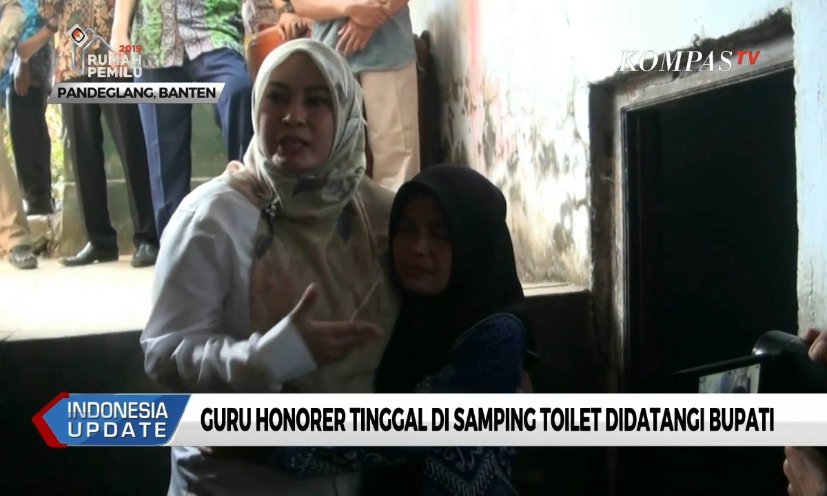 Bupati Temui Guru Honorer yang Tinggal di Toilet, Minta Nasib Guru Honorer Diperhatikan