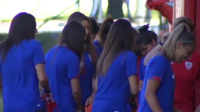 El Athletic de Bilbao presenta su equipo femenino