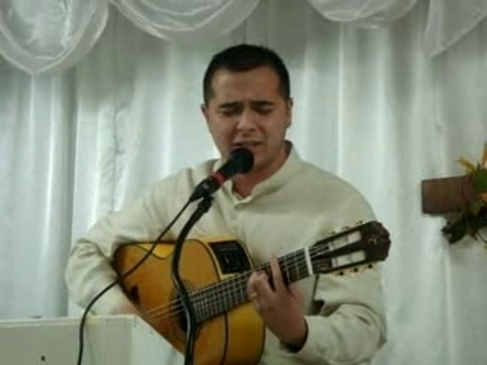 Hermano tonyno al culto