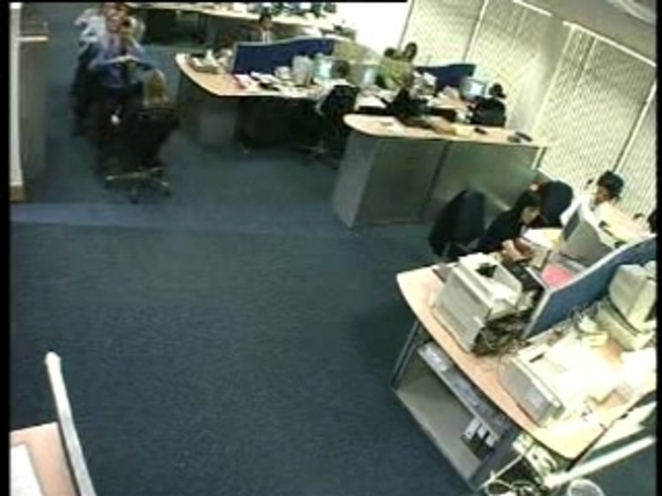 QUANDLECHEFESTABSENT-04_1