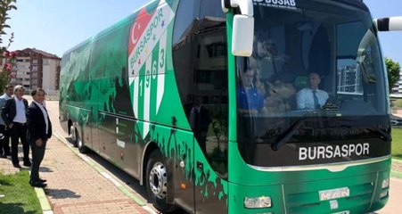 Bursaspor, Fenerbahçe maçına hacizden geri aldığı otobüsle gitti