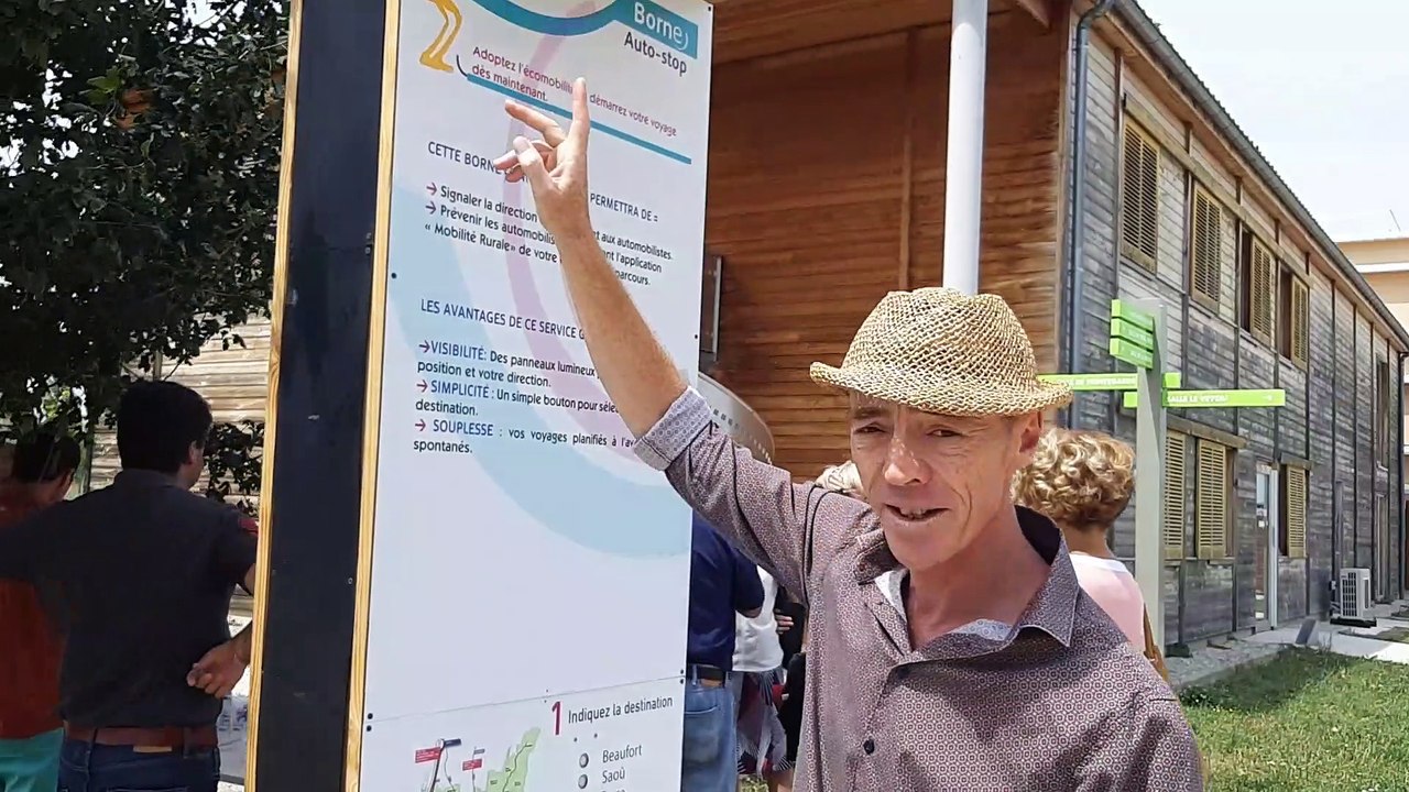 Des bornes auto-stop connectées vont être déployées par la communauté de communes Val de Drôme