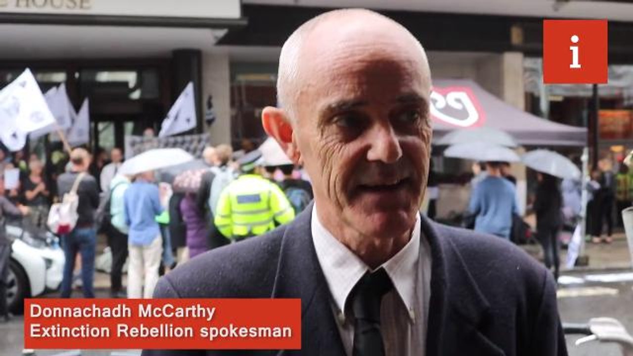 Extinction Rebellion protest edit 1