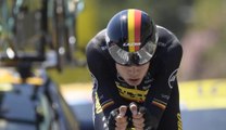 Tour de France: la terrible chute du Belge Wout Van Aert dans le chrono