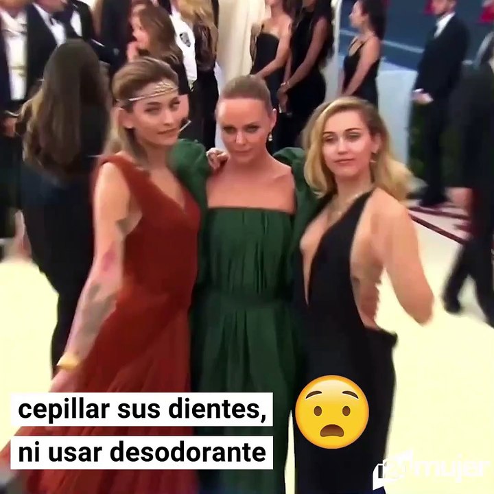 No se bañan ni cepillan sus dientes: celebridades con una cuestionable higiene personal