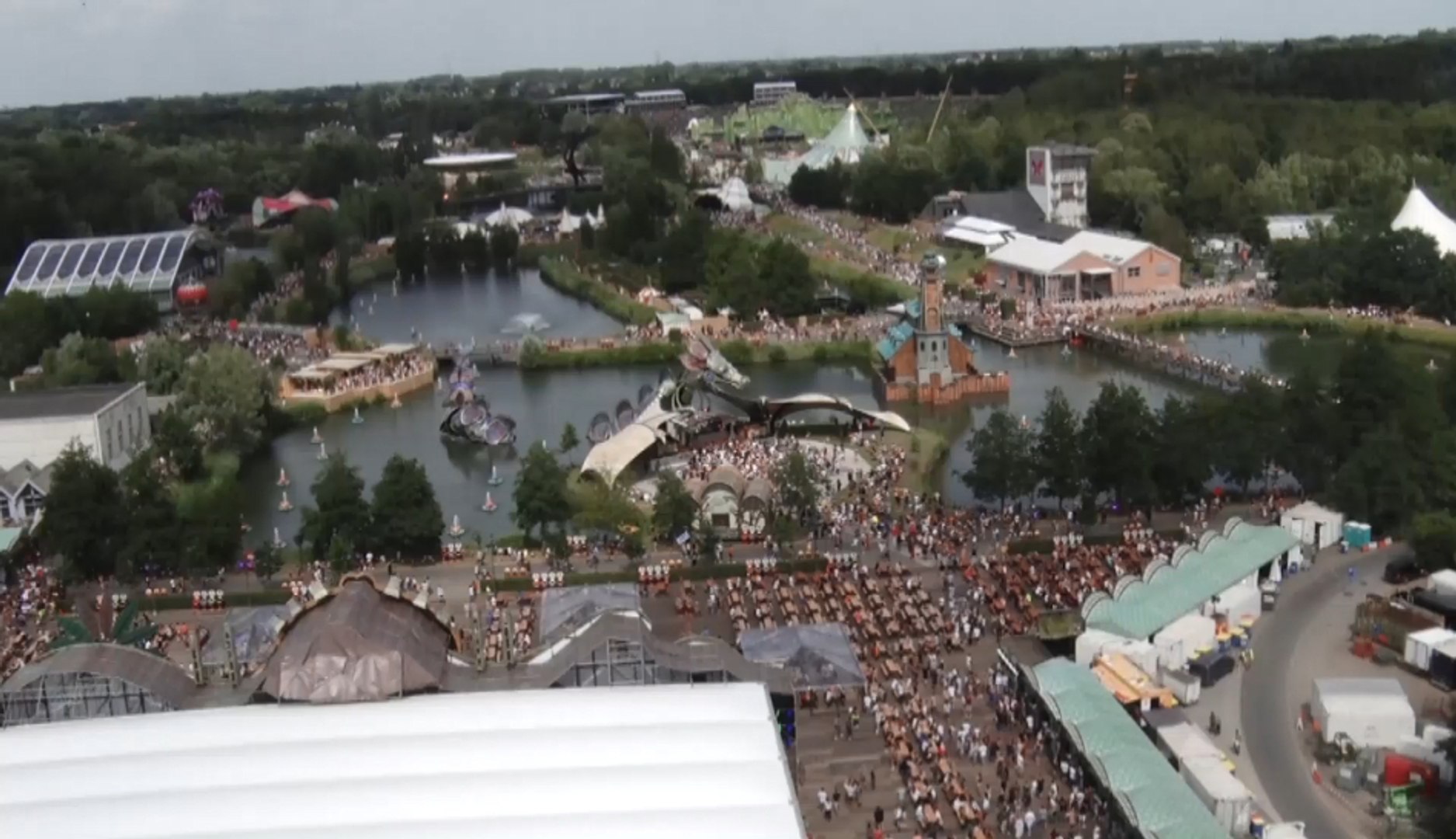 Le festival Tomorrowland vu du ciel - Vidéo Dailymotion