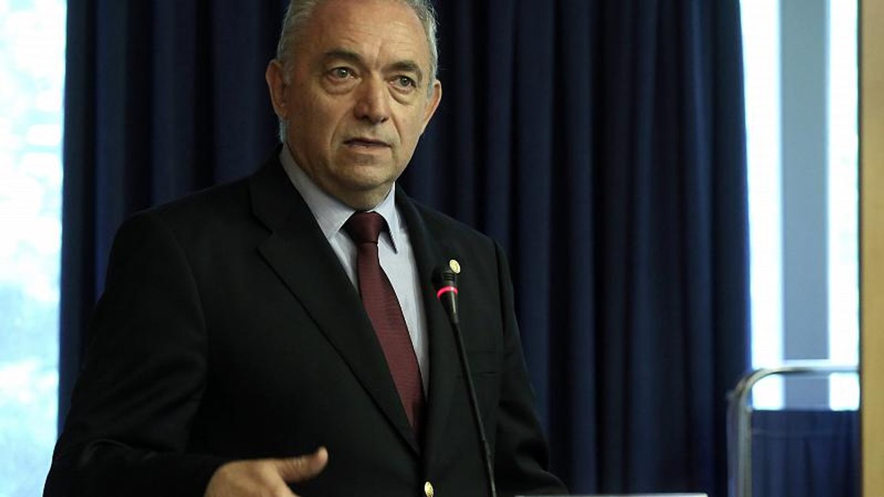 Λέκκας στο euronews: Υπό διερεύνηση εάν πρόκειται για το ρήγμα του '99