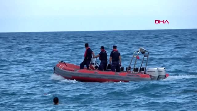 Öğretmen anne, sahilde kaybolan oğlu bulununca sevinçten gözyaşı döktü