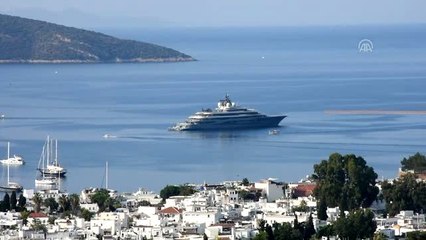 Mega yat "Flying Fox" Bodrum'da