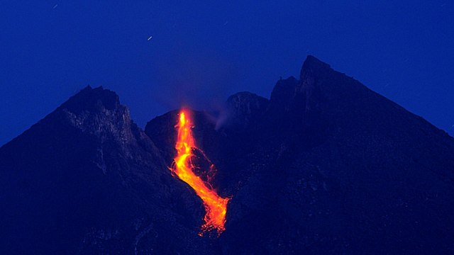 Indonesian villagers near active volcano refuse to relocate