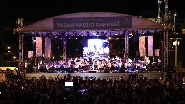 Beylikdüzü Gençlik Senfoni Orkestrası konser verdi