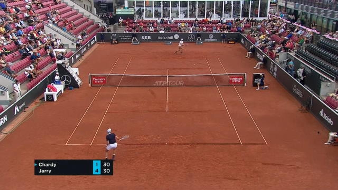 Bastad - Chardy balayé par le géant serveur chi...