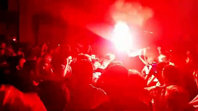 Scènes de liesse à Avignon après le succès de l'Algérie à la CAN