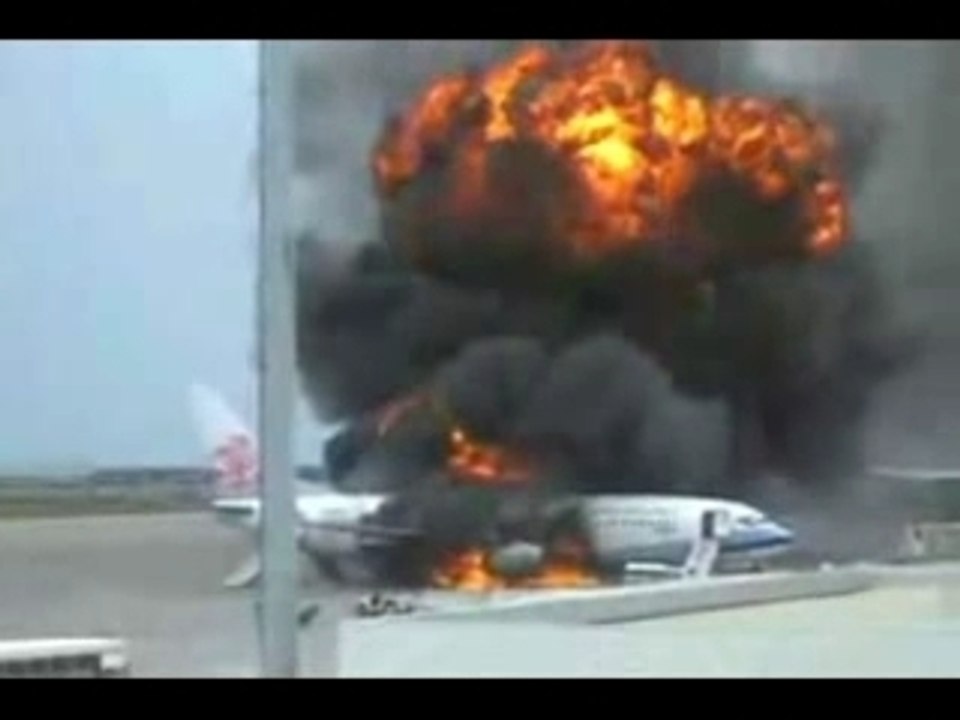 Giappone: incidente aereo