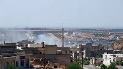ضحايا في قصف جوي على جنوب إدلب (فيديو)