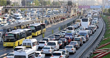 Trafikte kalmak İstanbulluya pahalıya mal oluyor