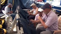 Balıkçılar 1 Eylül'ü bekliyor...Ağlarını onaran balıkçılar yeni sezonda palamuttan umutlu