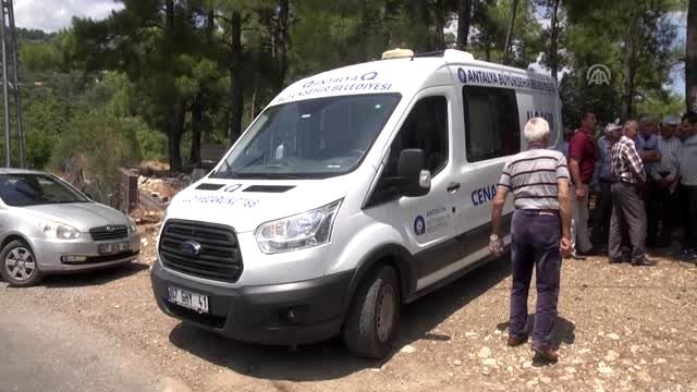 92 yaşındaki çift, 26 dakika arayla hayatını kaybetti