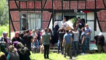DÜZCE Akçakoca'da selde hayatını kaybeden Fatma Töngel toprağa verildi