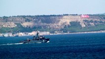 Rus donanmasına ait savaş gemisi Çanakkale'den geçti